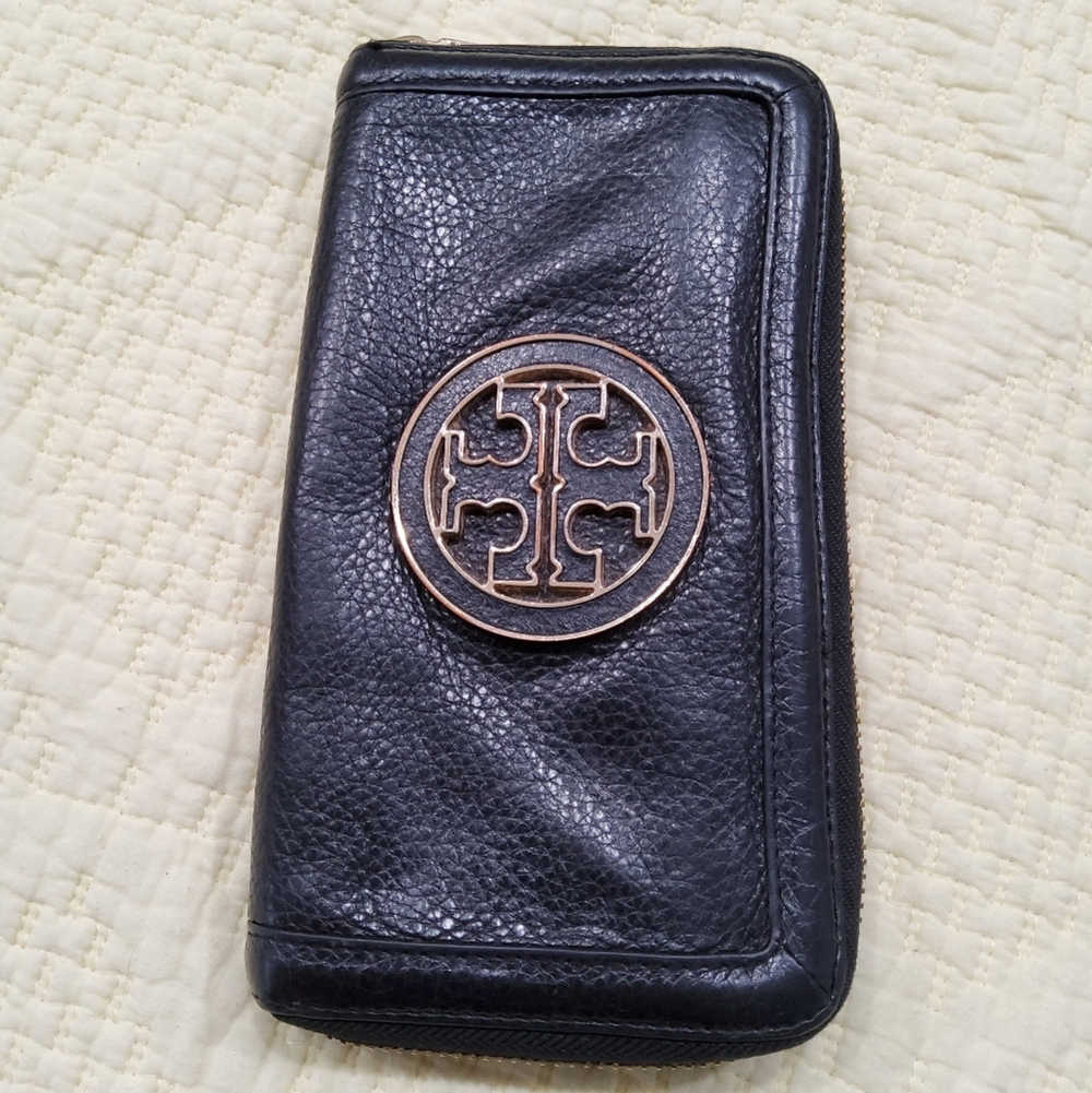 Tory Burch Black Leather Zip-Around Wallet